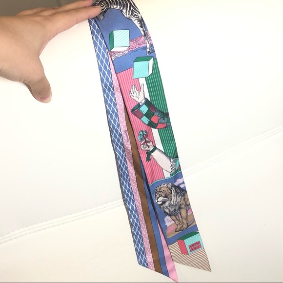 Hermes Grand Theatre Nouveau Twilly SOLD - Picture 2 of 6